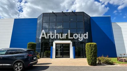 TOURS NORD LOCAL COMMERCIAL À LOUER DE 370 M² AVEC ESPACE DE STOCKAGE - Offre immobilière - Arthur Loyd