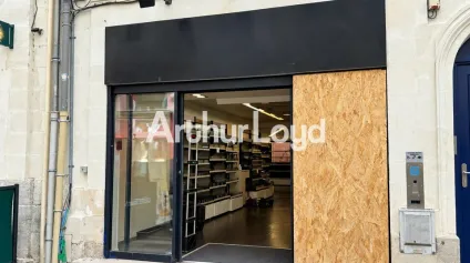 TOURS CENTRE RUE DE BORDEAUX COMMERCE À LOUER 77 M² - Offre immobilière - Arthur Loyd