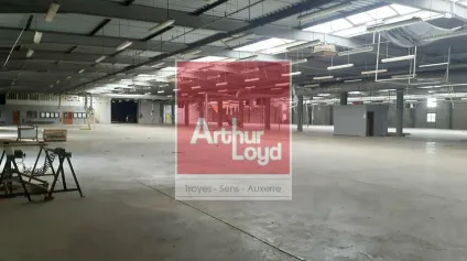 Site industriel clé en main  Accès A5 / A26  Vente ou location - Offre immobilière - Arthur Loyd