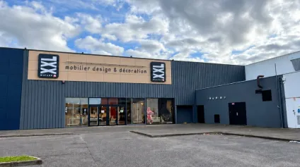 A LOUER - GONFREVILLE L'ORCHER - 630m2 - RETAIL PARK - 150 PLACES DE PARKING - Offre immobilière - Arthur Loyd