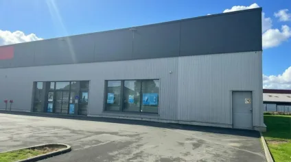 A LOUER - LOCAL COMMERCIAL - Offre immobilière - Arthur Loyd