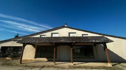 A LOUER - LOCAL D'ACTIVITÉ - Offre immobilière - Arthur Loyd
