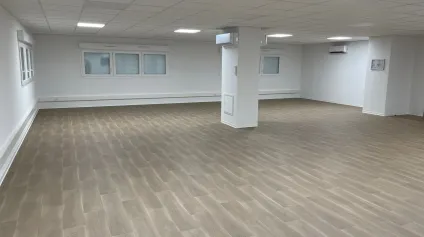 Bureaux à vendre à Caveirac 63 m² deux entrées indépendantes - Offre immobilière - Arthur Loyd