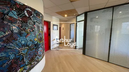 Bureaux à vendre à Nîmes secteur Jean Jaurès avec 4 places parking - Offre immobilière - Arthur Loyd