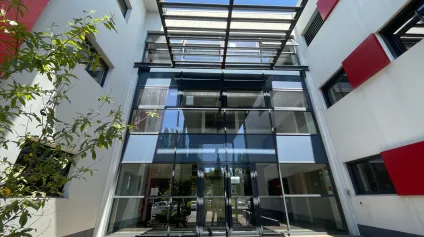 Bureaux à louer à Nîmes Parc Georges Besse avec parking privatif - Offre immobilière - Arthur Loyd