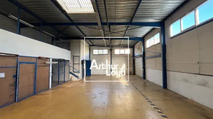 Locaux d activité à louer Pont-Saint-Esprit mixité bureaux et activités 2650 m² - Offre immobilière - Arthur Loyd