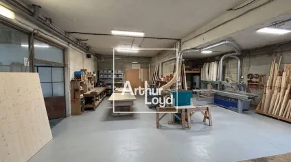 Local d'activités à louer à Nîmes avec extérieur de 250 m² - Offre immobilière - Arthur Loyd