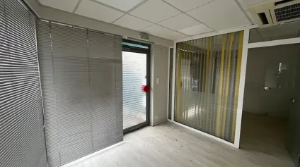 LOCAL PROFESSIONNEL A VENDRE - 170 M² - BREST - Offre immobilière - Arthur Loyd