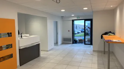 LOCATION - BUREAUX - 122M² - LANESTER - Offre immobilière - Arthur Loyd