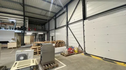 A LOUER - LOCAL D'ACTIVITE ET BUREAUX DE 3200 M² - QUEVEN - Offre immobilière - Arthur Loyd