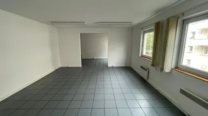 A VENDRE BUREAUX 122 M2 COMPIEGNE CENTRE-VILLE - Offre immobilière - Arthur Loyd