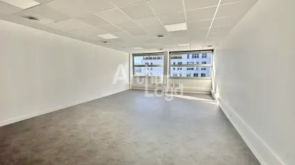 A LOUER - BUREAUX DE 46m2 - TECHNOLAC - Offre immobilière - Arthur Loyd