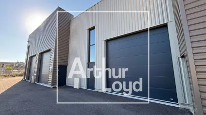 Local d’activité neuf de 132 m² avec mezzanine à Saint-Georges-d’Orques - Offre immobilière - Arthur Loyd