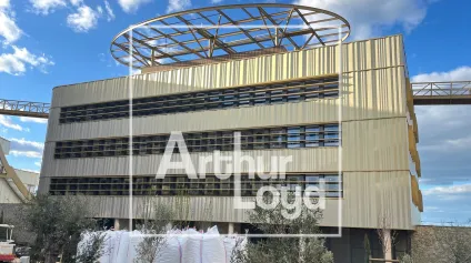 Bureaux à vendre à Castelnau-le-Lez avec jardin méditerranéen - Offre immobilière - Arthur Loyd