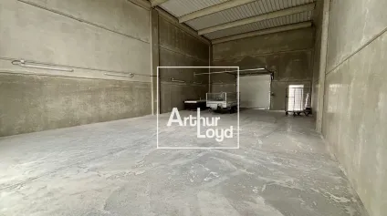 Local d'activité neuf 150 m² à louer - Belle hauteur, porte sectionnelle, accès rapide axes Montpellier / Bassin de Thau - Offre immobilière - Arthur Loyd