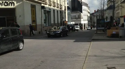 COMMERCE A LOUER AVEC CESSION DE DROIT AU BAIL - NANTES - Offre immobilière - Arthur Loyd