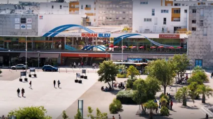 A LOUER - COMMERCES - CENTRE COMMERCIAL - SAINT NAZAIRE - RUBAN BLEU. - 1500 M2 - 50 M2 - Offre immobilière - Arthur Loyd