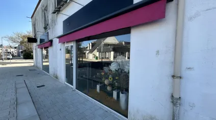 LOCAL COMMERCIAL -72 M2 - MONTOIR - FLEURISTE - CENTRE VILLE - Offre immobilière - Arthur Loyd