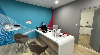 A VENDRE - LOCAL COMMERCIAL - BUREAUX - 71 M2 - GARAGE - BUREAUX - ST NAZAIRE - CENTRE-VILLE - Offre immobilière - Arthur Loyd