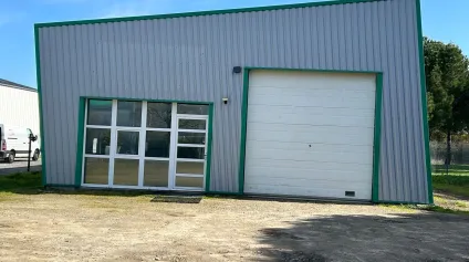 Local d’activités en location à Saint-Brevin-les-Pins avec stockage extérieur - Offre immobilière - Arthur Loyd