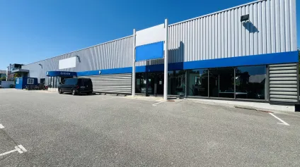Local d activité à louer à La Baule showroom et stationnement sur site - Offre immobilière - Arthur Loyd