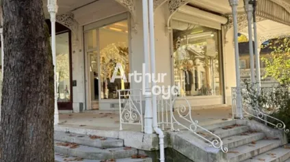 LOCAL COMMERCIAL - Offre immobilière - Arthur Loyd