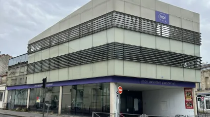 Cession locaux commerciaux Bordeaux surface de 3578 m² sur deux niveaux - Offre immobilière - Arthur Loyd