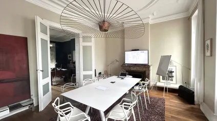 Bureau à louer Bordeaux face au parc bordelais avec terrasse et local d'archives en sous sol - Offre immobilière - Arthur Loyd