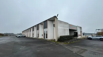 Locaux commerciaux à vendre à Chevanceaux avec fort potentiel foncier - Offre immobilière - Arthur Loyd