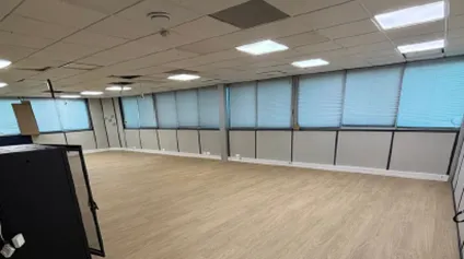 Bureaux à louer à Mérignac avec parking et fibre dans Parc Bagatelle - Offre immobilière - Arthur Loyd