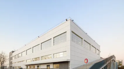 Locaux d activité à louer à Gennevilliers à partir de 750 m² site sécurisé - Offre immobilière - Arthur Loyd