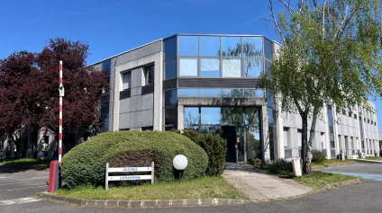 Immeuble indépendant activité bureaux à vendre à Eaubonne avec 58 parkings - Offre immobilière - Arthur Loyd