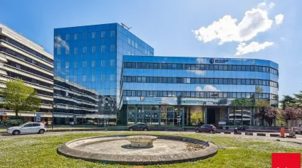 Bureaux à louer rénovés à Cergy proche RER A et centre commercial - Offre immobilière - Arthur Loyd