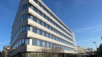 Bureaux à louer à Ermont immeuble récent au pied de la gare et parkings - Offre immobilière - Arthur Loyd