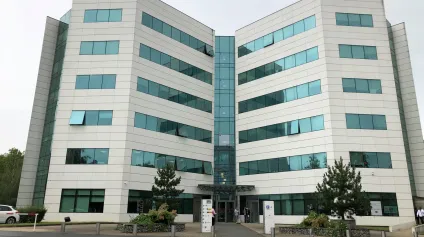 Bureaux à louer divisibles dès 456 m² à Villepinte gardien et parkings sur place - Offre immobilière - Arthur Loyd