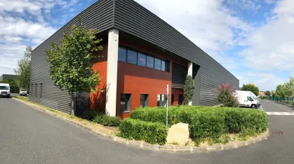 Location locaux d’activités à Gonesse accès immédiat grands axes - Offre immobilière - Arthur Loyd