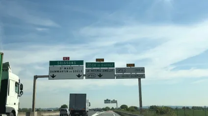 OPPORTUNITÉ EXCEPTIONNELLE : 3980 m² d'entrepôts logistiques à louer - À 8 km de Roissy-CDG - Accès direct aux axes majeurs - Prêts à l'emploi avec autorisations multiples ICPE - Offre immobilière - Arthur Loyd