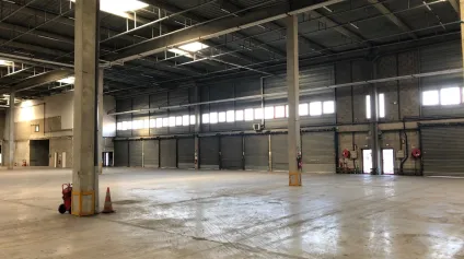 Location entrepôt traversant à Le Blanc-Mesnil accès direct axes autoroutiers - Offre immobilière - Arthur Loyd
