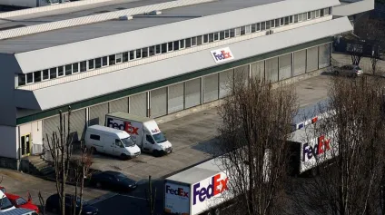 Entrepôt à louer 4249 m² à Aulnay-sous-Bois accès direct autoroute - Offre immobilière - Arthur Loyd
