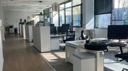 Bureaux à louer rénovés à Roissy-en-France accès immédiat Paris Nord 2 - Offre immobilière - Arthur Loyd