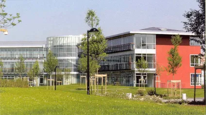 Bureaux à louer à Voisins-le-Bretonneux au sein d'un immeuble indépendant de standing - Offre immobilière - Arthur Loyd