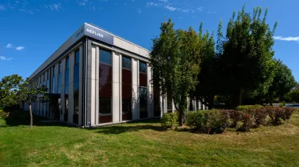 Locaux d activité à louer Villebon-sur-Yvette site sécurisé et services variés - Offre immobilière - Arthur Loyd