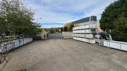 Entrepôts à vendre à Dourdan accès poids lourds et terrain d'1 hectare - Offre immobilière - Arthur Loyd