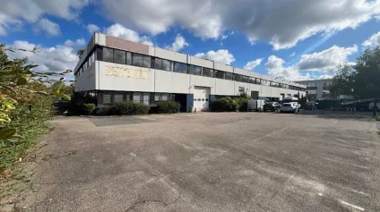 Locaux d activité à vendre à Buc divisibles dès 492 m² dans zone dynamique - Offre immobilière - Arthur Loyd
