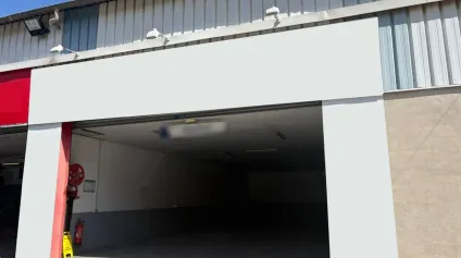 Locaux d'activité à louer - ZA Plaine de Jouques - Gémenos - Offre immobilière - Arthur Loyd