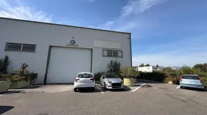 Locaux d'activités avec bureaux à louer - ZA Les Paluds - Gémenos - Offre immobilière - Arthur Loyd