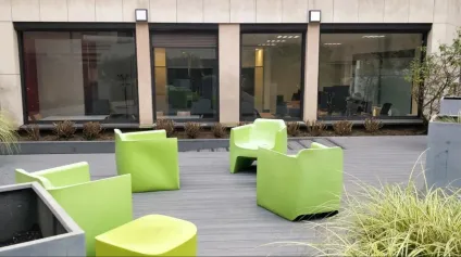 Bureaux opérés Paris 10 : Espaces partagés et services inclus - Offre immobilière - Arthur Loyd
