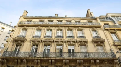 Bureaux opérés Paris 8 : Quartier central, grande capacité - Offre immobilière - Arthur Loyd