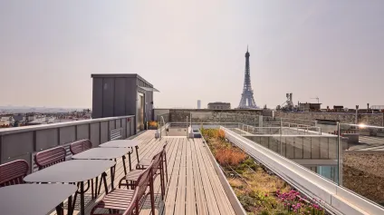 Bureaux opérés Paris 16 : Hôtel particulier rénové, rooftop partagé - Offre immobilière - Arthur Loyd
