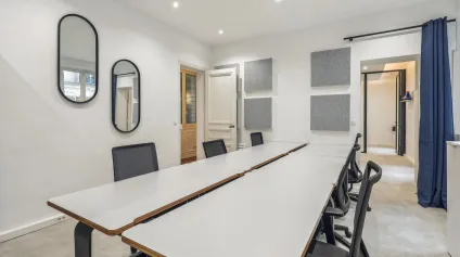 Bureaux opérés Paris 8 : bureau privatif de 70m² pouvant accueillir 10 postes. - Offre immobilière - Arthur Loyd